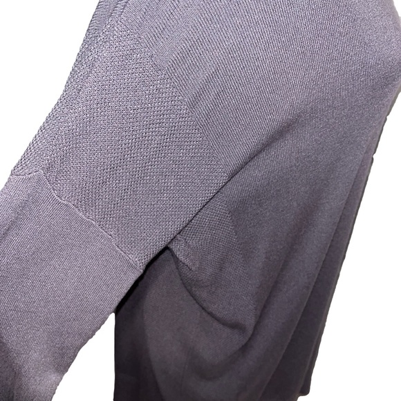 NWT Oversized split-hem Sweater, M/L - Picture 4 of 7